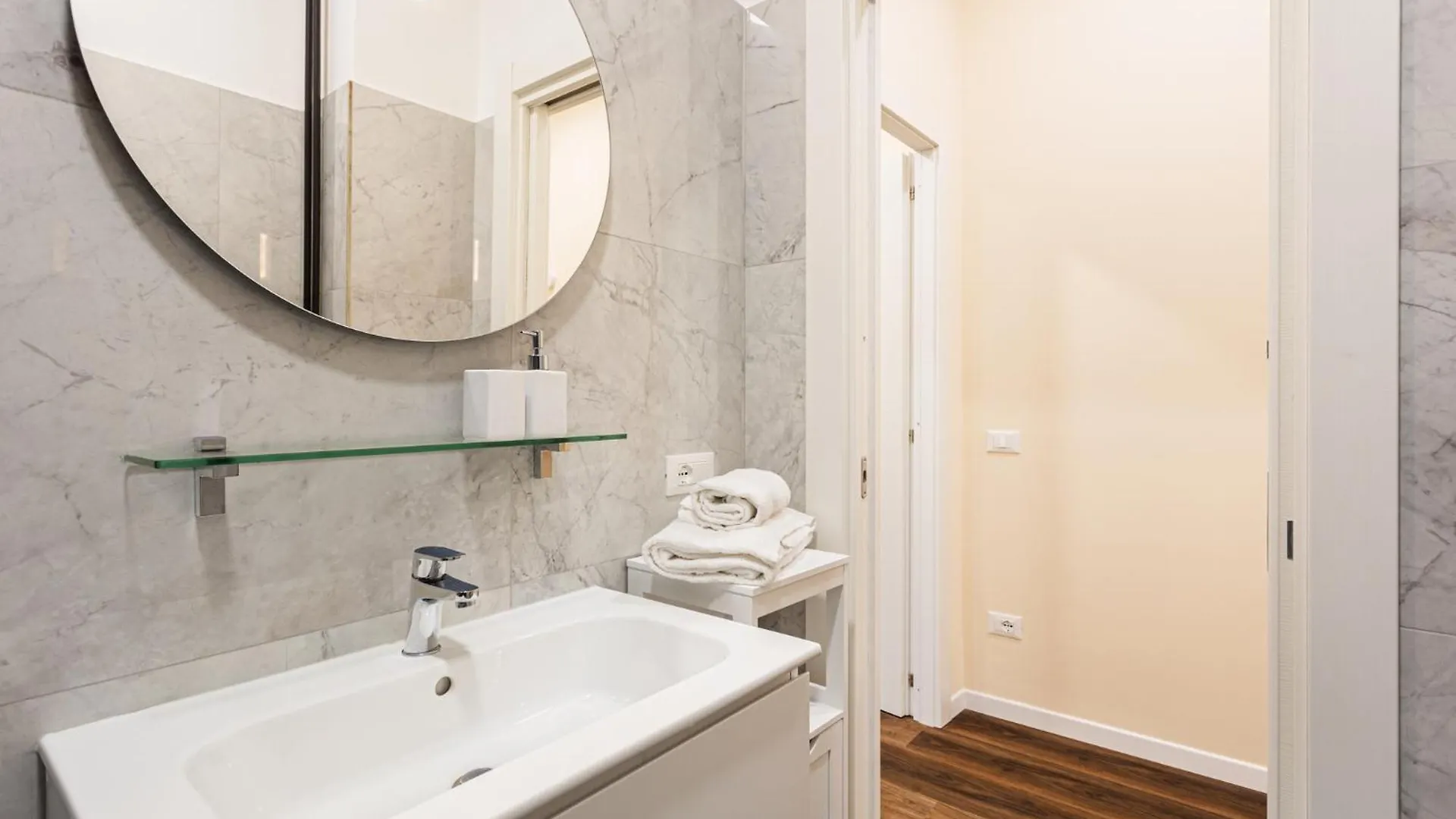 Prati Grabau Comfort 3 Rooms Apt Rome Apartment