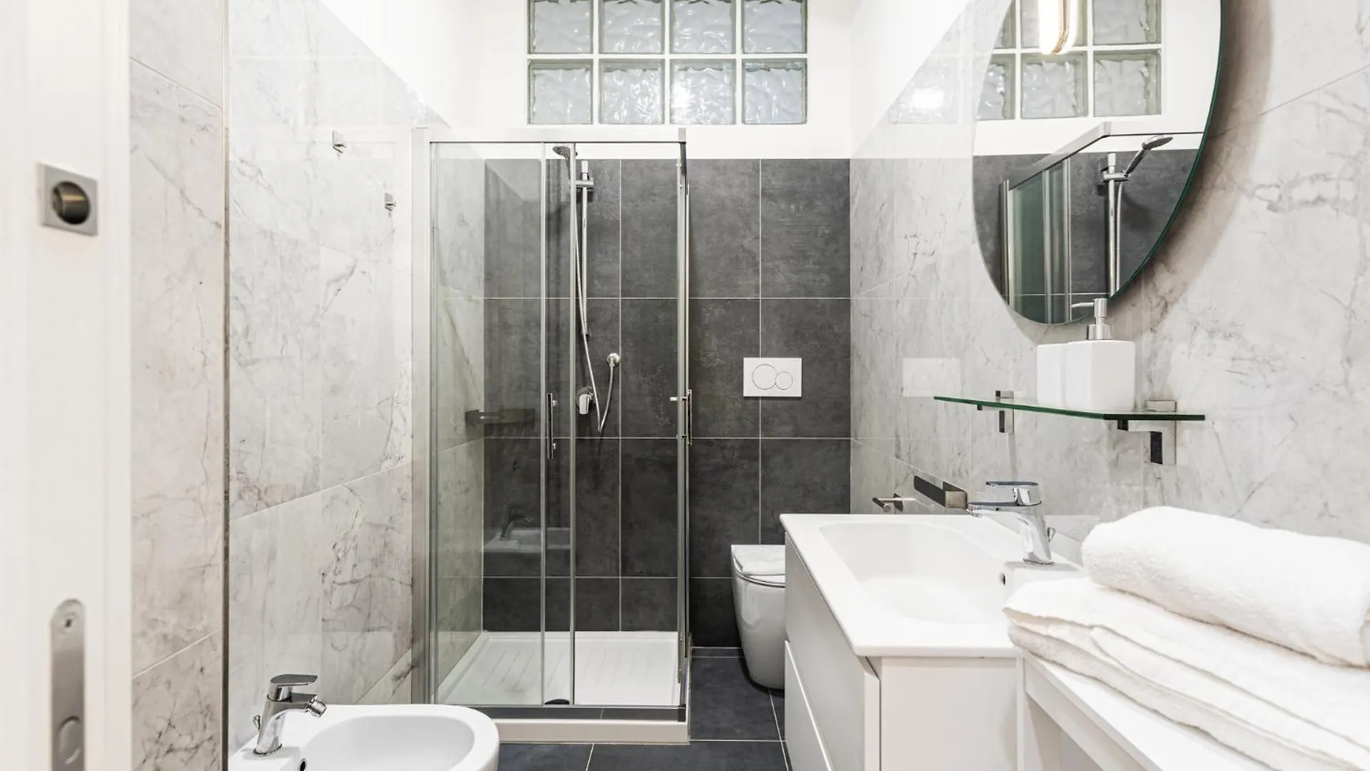 Apartment Prati Grabau Comfort 3 Rooms Apt Rome