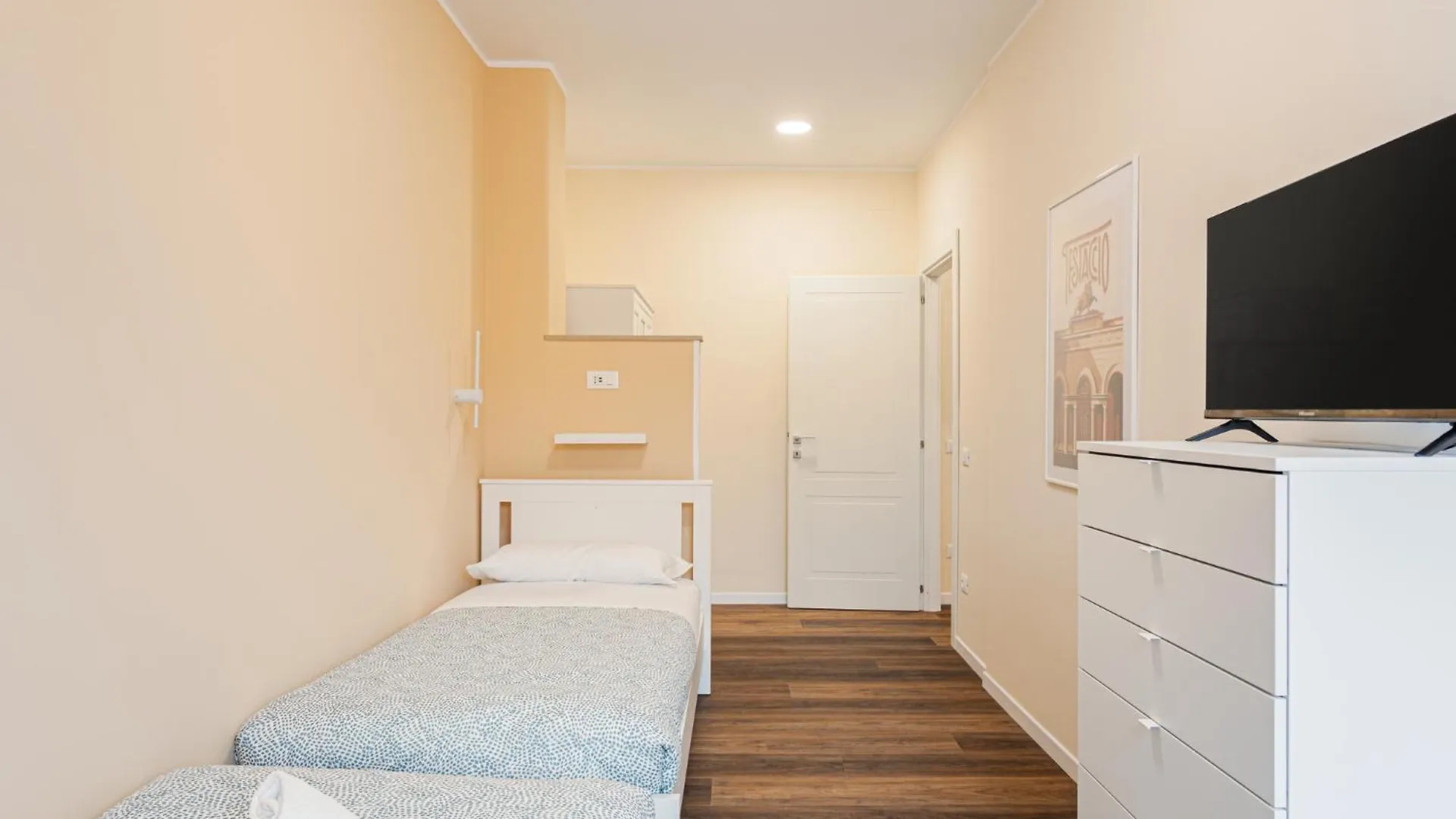 Prati Grabau Comfort 3 Rooms Apt Rome Italy